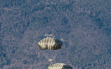 U.S. and Allied paratroopers conduct multinational holiday jump in Italy.