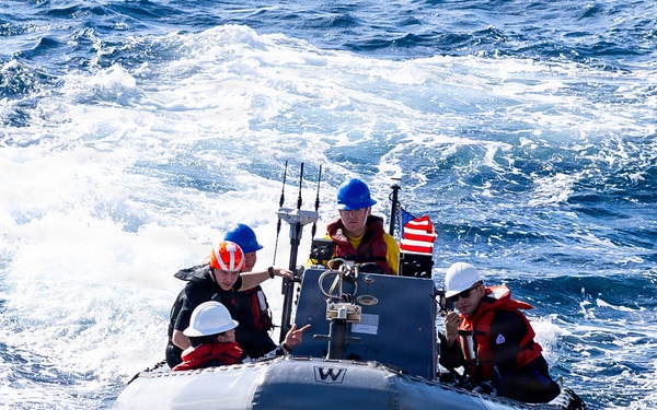 USS Rafael Peralta (DDG 115) Small Boat Operations