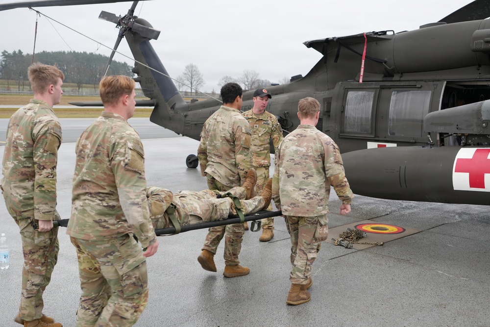 C/1-214th GSAB conducts MEDEVAC training with 101st Airborne Division
