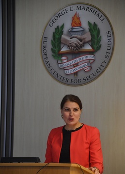 Final Alumni Scholar of 2025 Presents Research