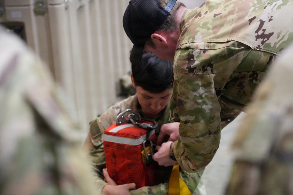 C/1-214th GSAB conducts MEDEVAC training with 101st Airborne Division