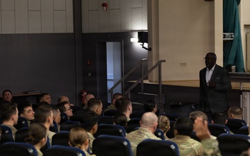 Lt. Gen. (Ret.) Dingle Leader Professional Development Seminar