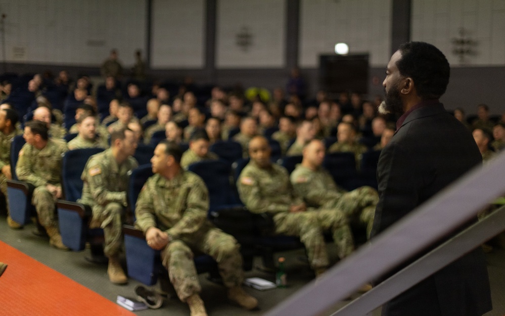 Lt. Gen. (Ret.) Dingle Leader Professional Development Seminar