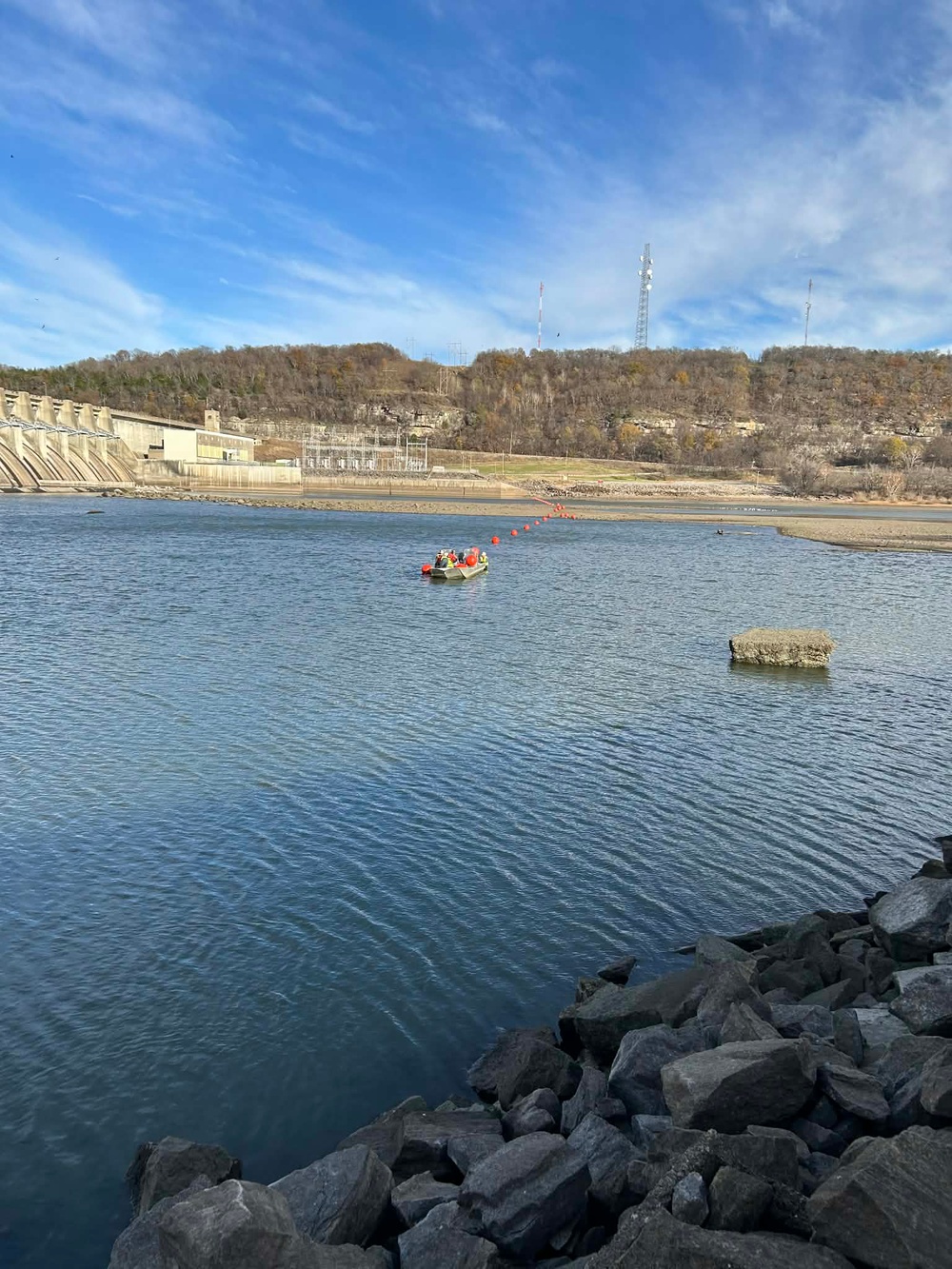 Fort Gibson Lake staff completes installation of new buoy line below dam