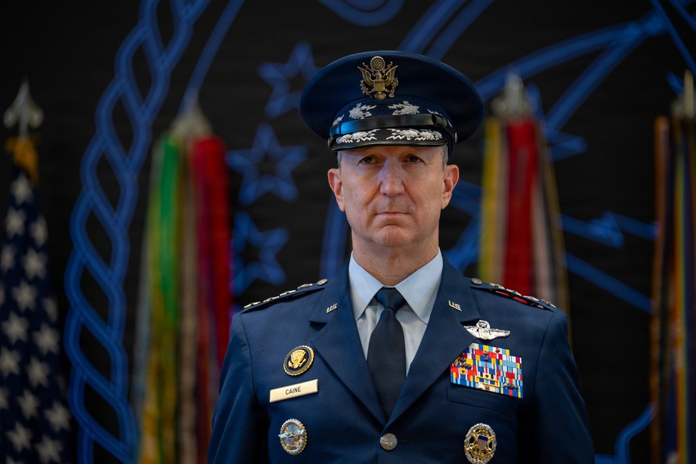 USSTRATCOM hosts change of command ceremony