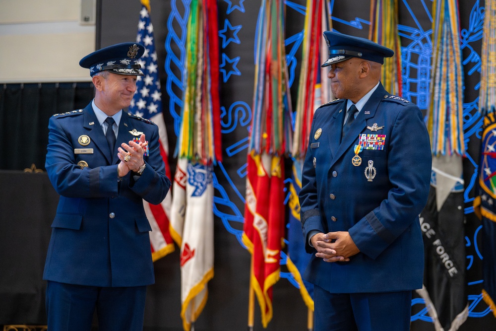 USSTRATCOM hosts change of command ceremony