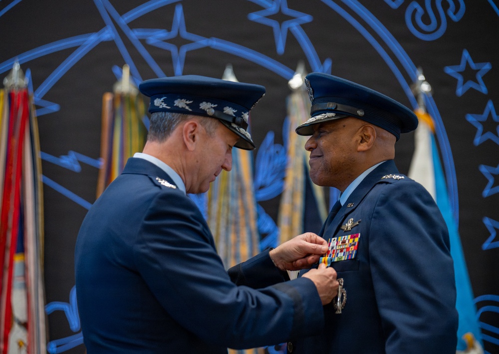 USSTRATCOM hosts change of command ceremony