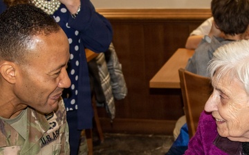 Vicenza military community honors surviving families at holiday gathering