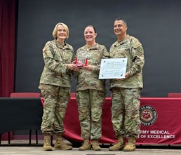 Col. Sharon Rosser Receives the 2024 Surgeon General Physician Associate Recognition Award. ‘It’s our duty to provide.’
