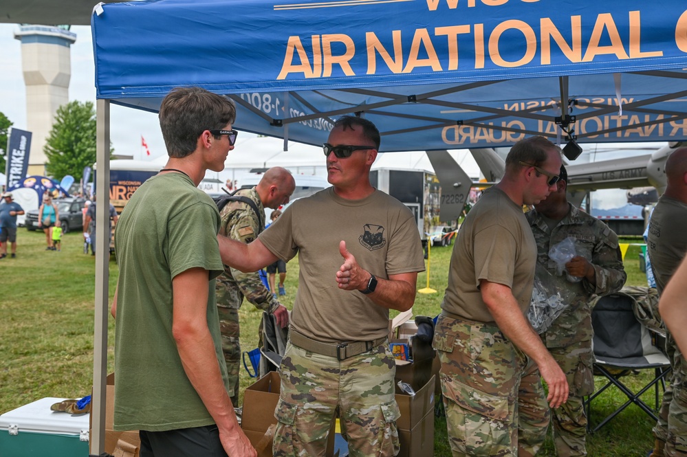 115th Fighter Wing participates in EAA Air Venture 2025