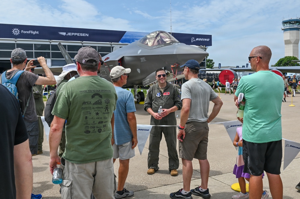 115th Fighter Wing participates in EAA Air Venture 2025