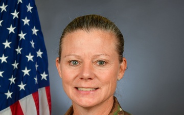 SCANG Airman receives prestigious Pitsenbarger Award for heroism in plane crash rescue