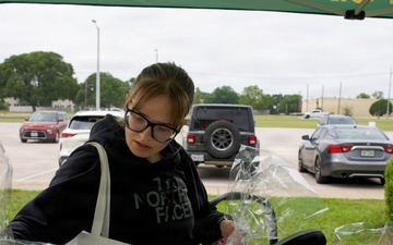 89th MP, Cavalry Family Housing celebrate military spouses, families