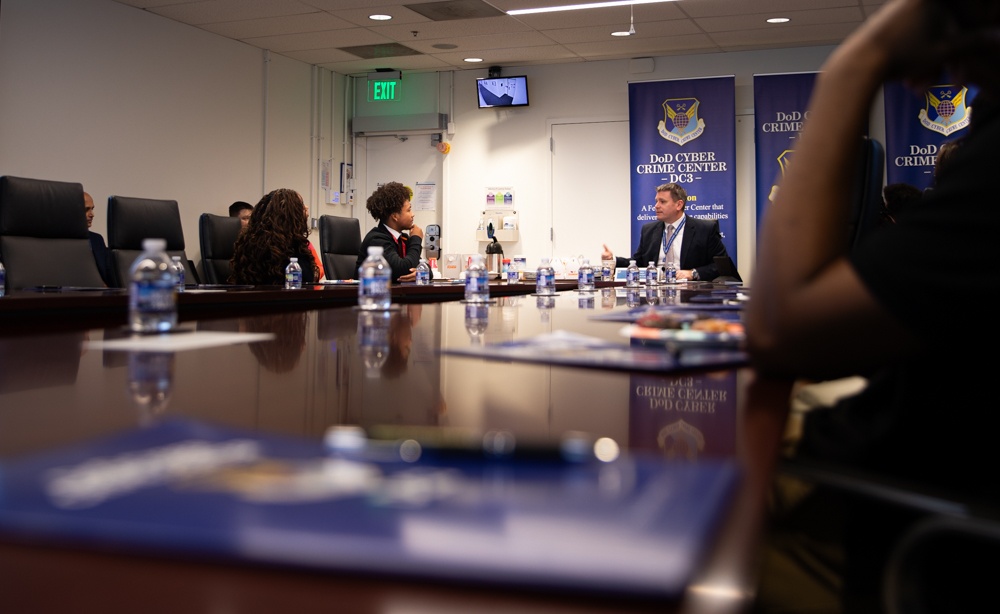 DC3 hosts Oxon Hill High School STEM Program