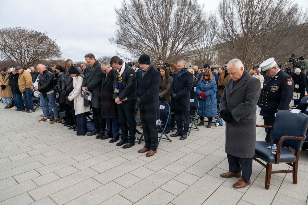 USW(P&amp;amp;R) Tata Attends Pentagon Wreaths Across America Ceremony