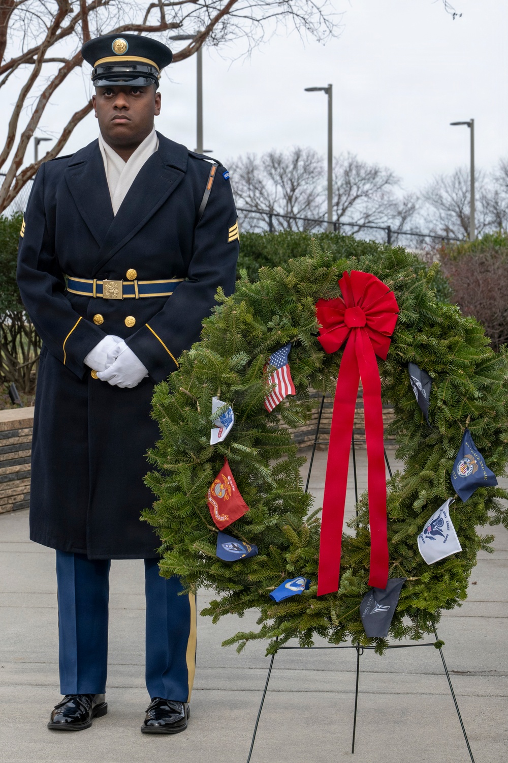 USW(P&amp;amp;R) Tata Attends Pentagon Wreaths Across America Ceremony