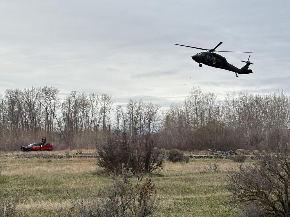 7th Infantry Division’s Yakima DUSTOFF Executes Successful Flood Evacuation in Central Washington