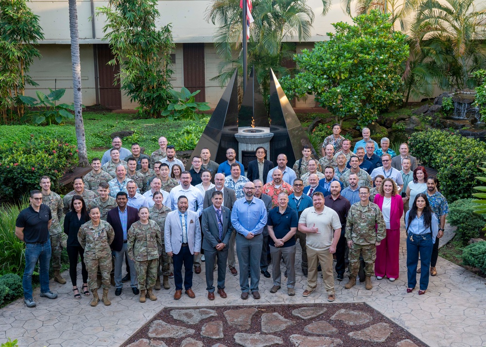 Collaborative comms empowering warfighters