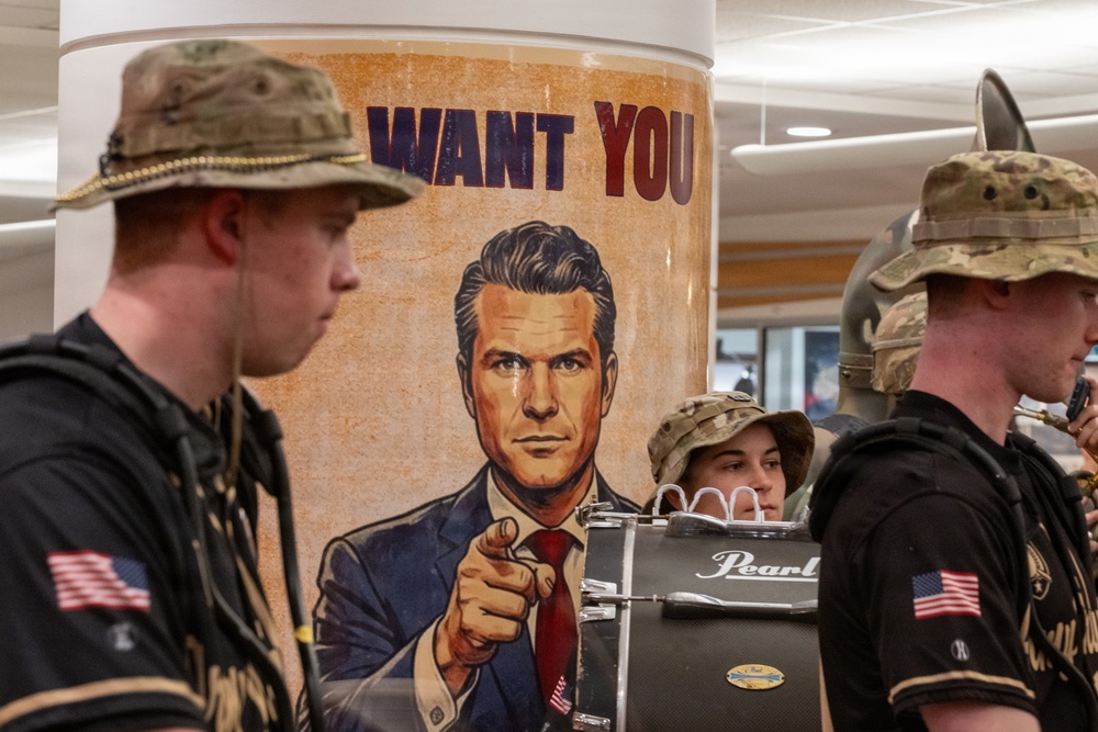 ARMY NAVY PEP RALLY AT THE PENTAGON