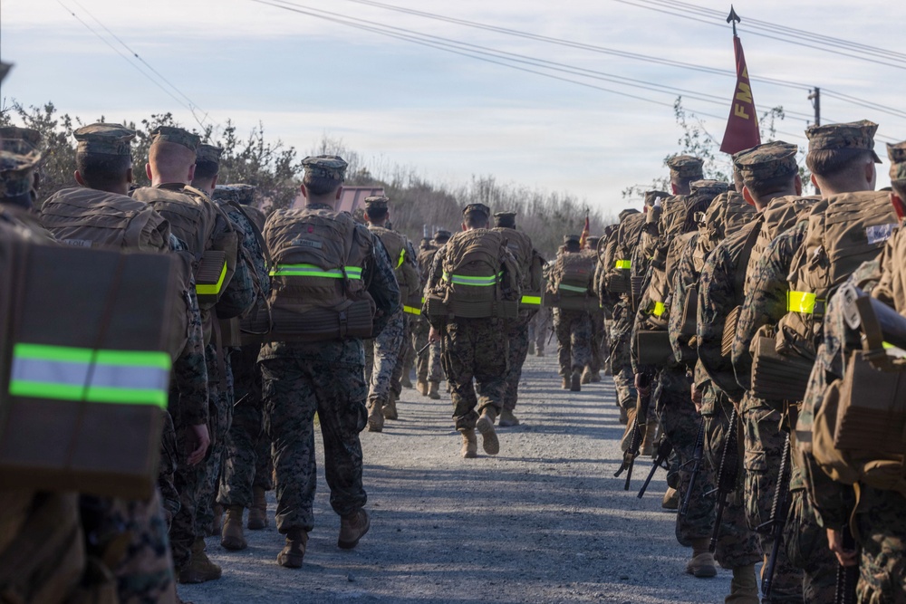 9th Communication Battalion hikes Camp Pendleton