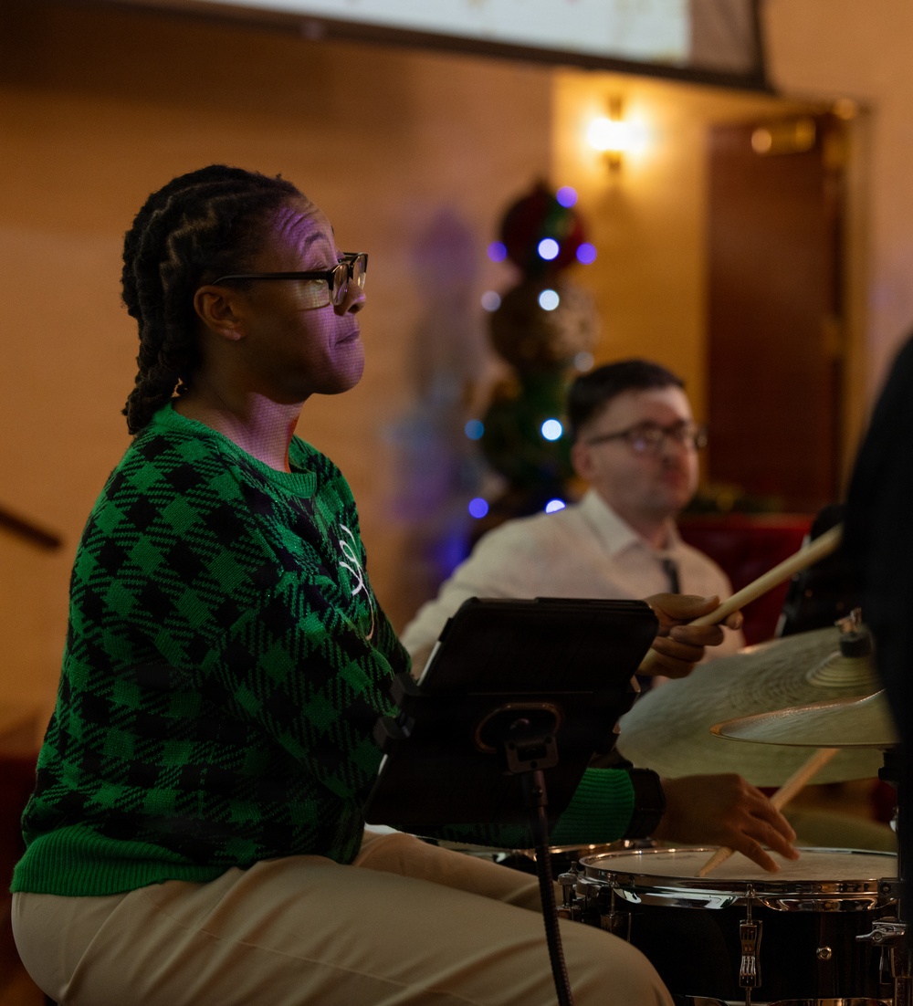 MCIWEST Commanding General's Holiday Buffet and Cocktail Reception