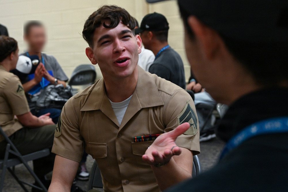 Nihon University Tsuruoka Senior High School Students Take Part in Exchange With 3rd MLG Marines