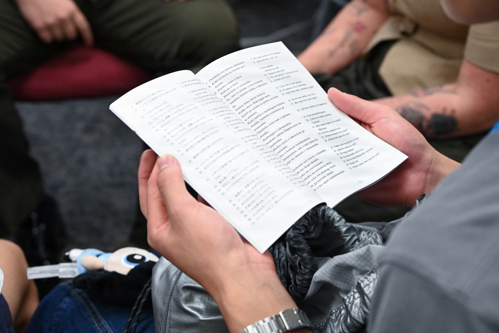 Nihon University Tsuruoka Senior High School Students Take Part in Exchange With 3rd MLG Marines