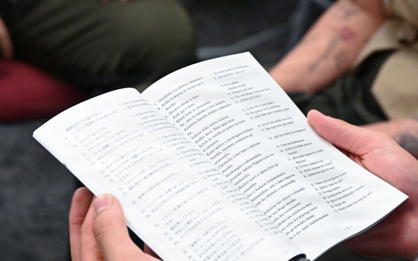 Nihon University Tsuruoka Senior High School Students Take Part in Exchange With 3rd MLG Marines