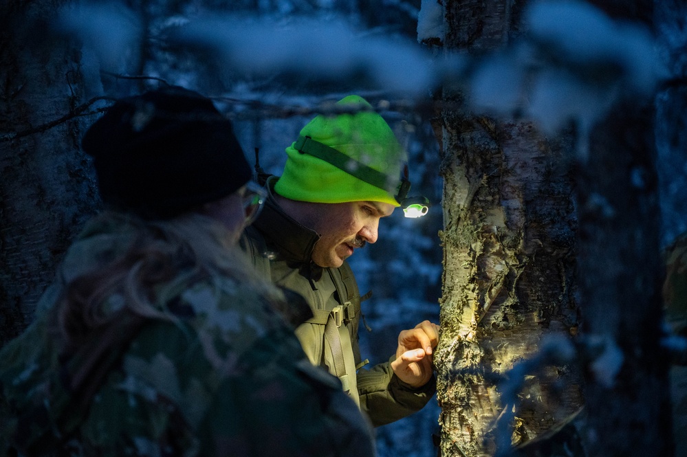 Comfortably numb: Arctic Resiliency Training prepares Airmen for the cold