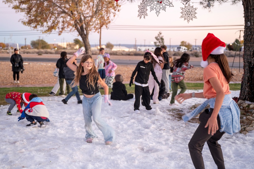 Winterfest brings snow to Edwards