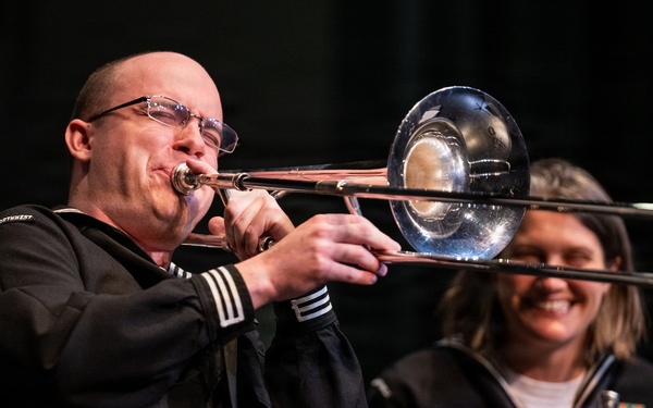 Navy Band Northwest performs holiday concert in Juneau