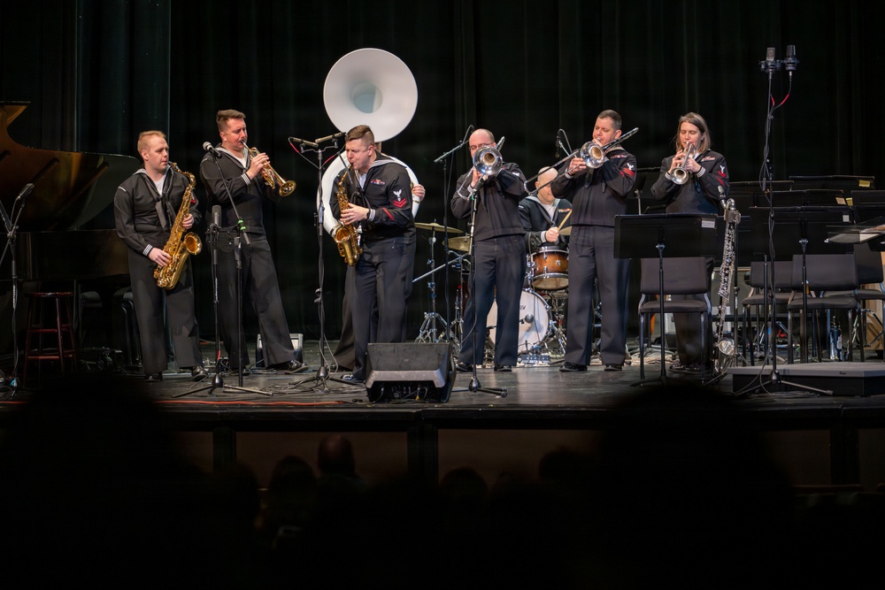 Navy Band Northwest performs holiday concert in Juneau