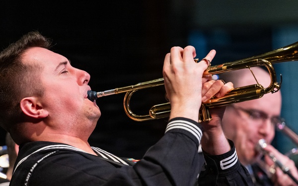 Navy Band Northwest performs holiday concert in Juneau