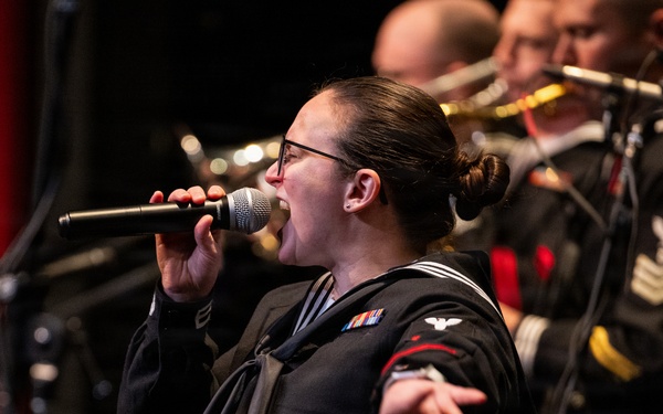 Navy Band Northwest performs holiday concert in Juneau