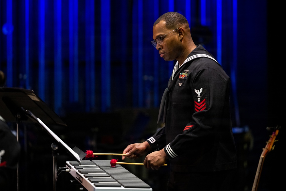 Navy Band Northwest performs holiday concert in Juneau