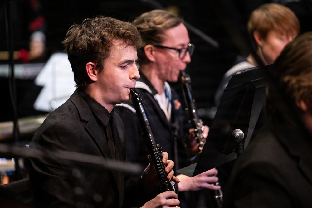 Navy Band Northwest performs holiday concert in Juneau