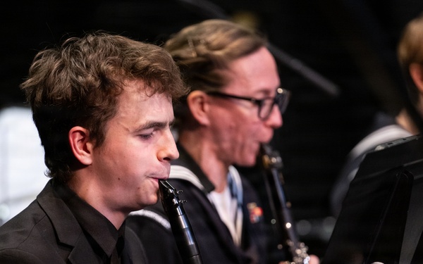 Navy Band Northwest performs holiday concert in Juneau