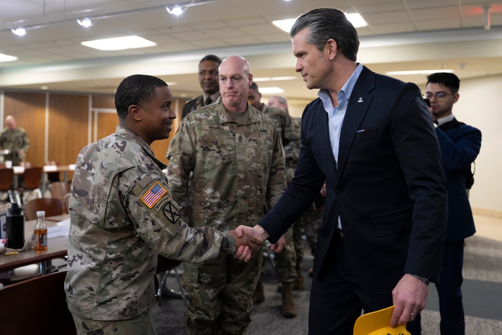 SW Visits Huntsville Defense Facilities, Unveils USSPACECOM Sign