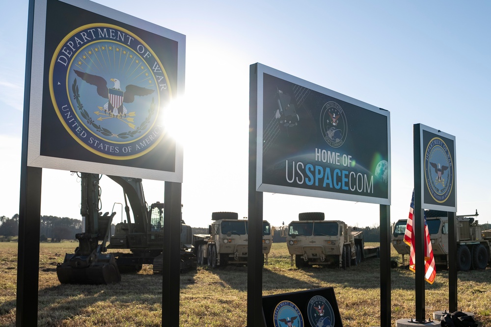 SW Visits Huntsville Defense Facilities, Unveils USSPACECOM Sign