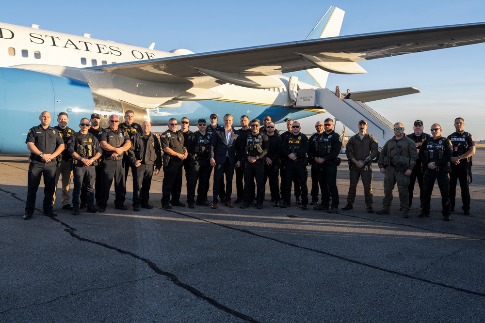 SW Visits Huntsville Defense Facilities, Unveils USSPACECOM Sign