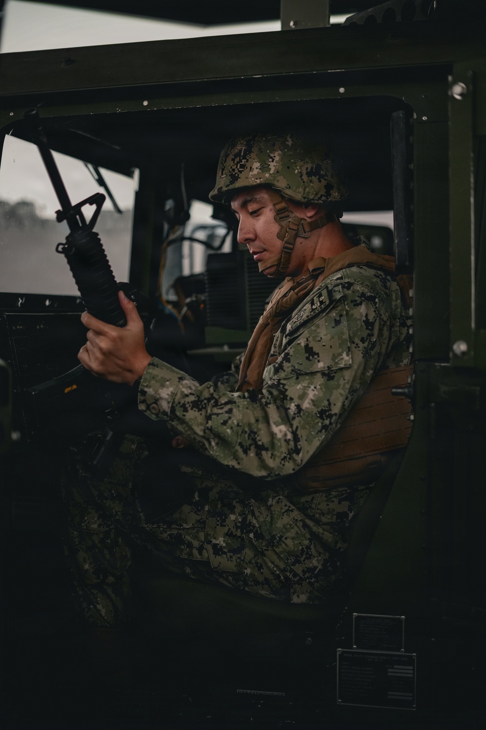 NMCB 11 Leaders participate in the Tactical Unit Leaders Course convoy simulator