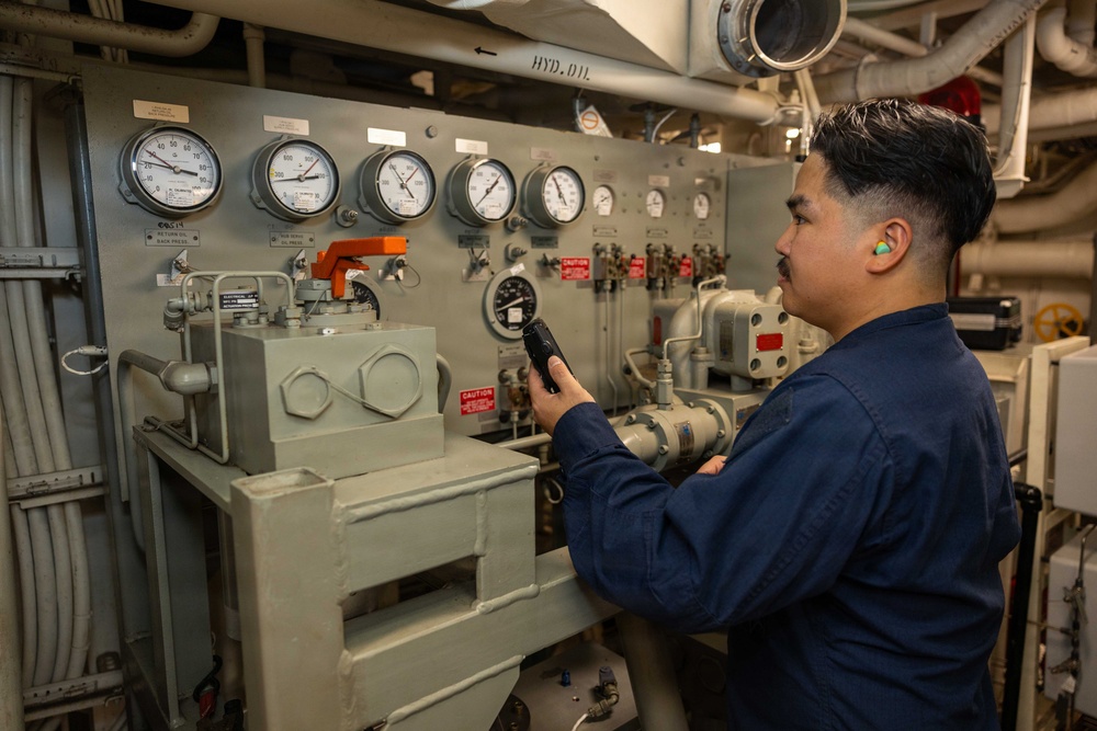 USS Rafael Peralta (DDG 115) Daily Operations