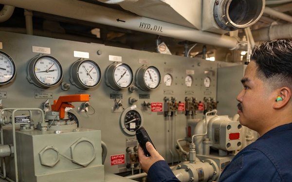 USS Rafael Peralta (DDG 115) Daily Operations