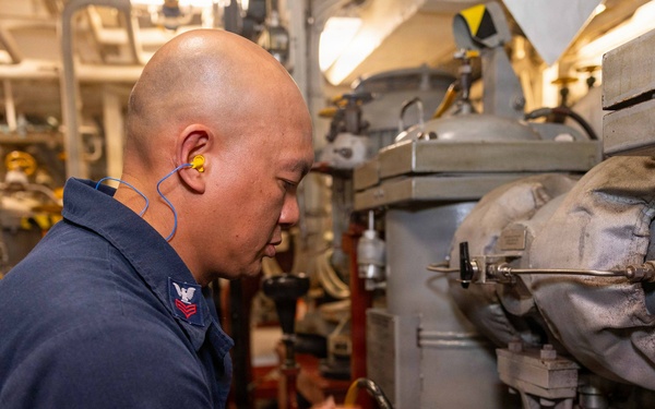 USS Rafael Peralta (DDG 115) Daily Operations