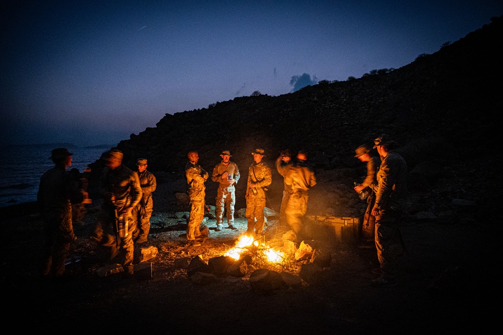 U.S. service members participate in the French Desert Commando Course in Djibouti