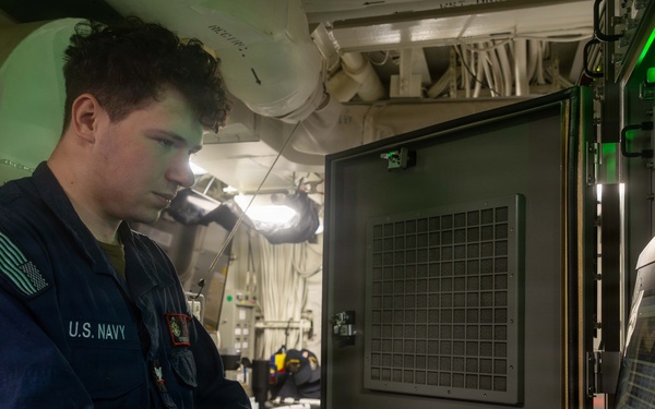 USS Rafael Peralta (DDG 115) Daily Operations