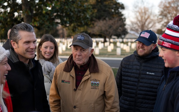SW Participates in Wreaths Across America Day at ANC