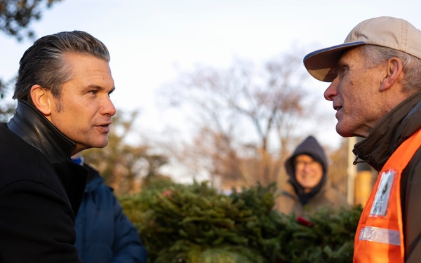 SW Participates in Wreaths Across America Day at ANC