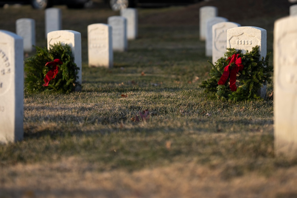 SW Participates in Wreaths Across America Day at ANC