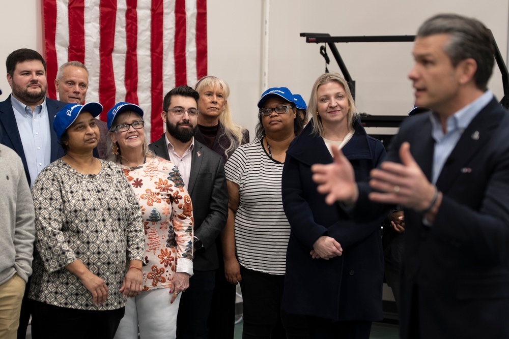 SW Visits Huntsville Defense Facilities, Unveils USSPACECOM Sign